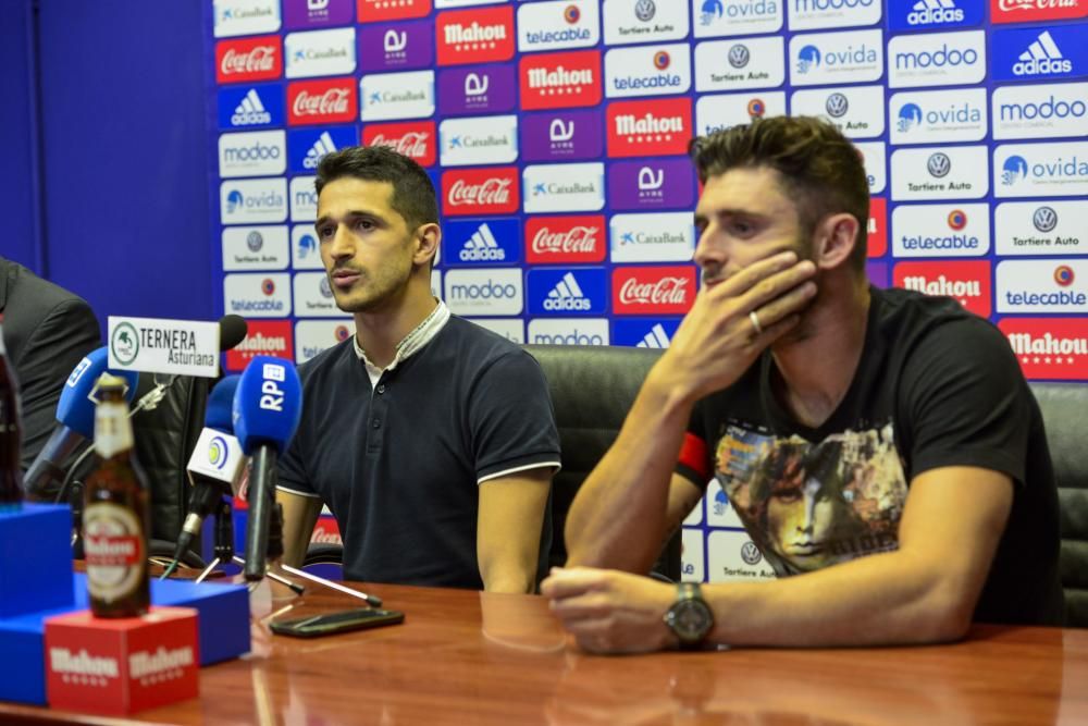 Presentación de los jugadores del Real Oviedo Jonathan Perira y Juan Carlos