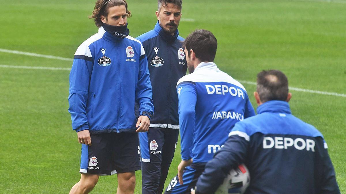 Keko Gontán, junto al técnico del Deportivo, Rubén de la Barrera.