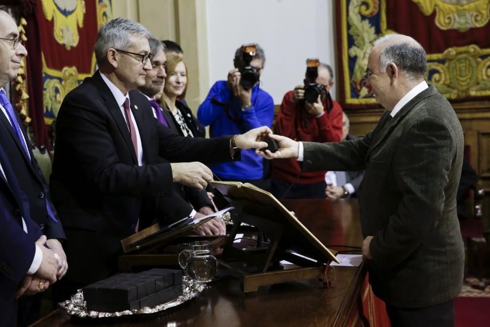 Toma de posesión de nuevos profesores de la Universidad