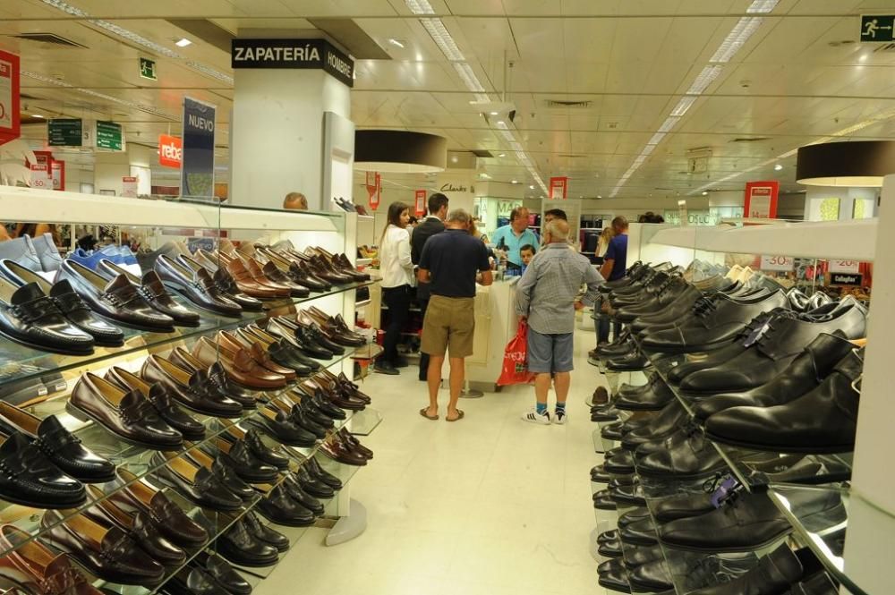 Comienzan las rebajas en Murcia