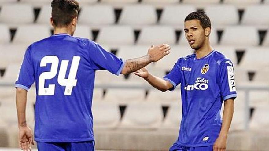 Jonathan celebrando un gol en Castalia.