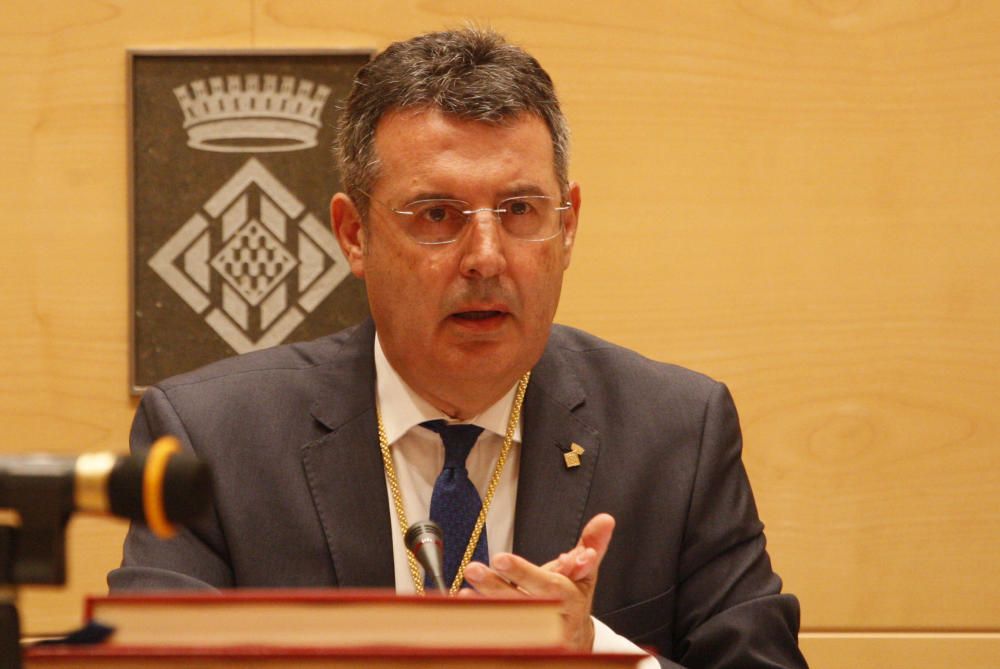 Miquel Noguer pren possessió com a president de la Diputació