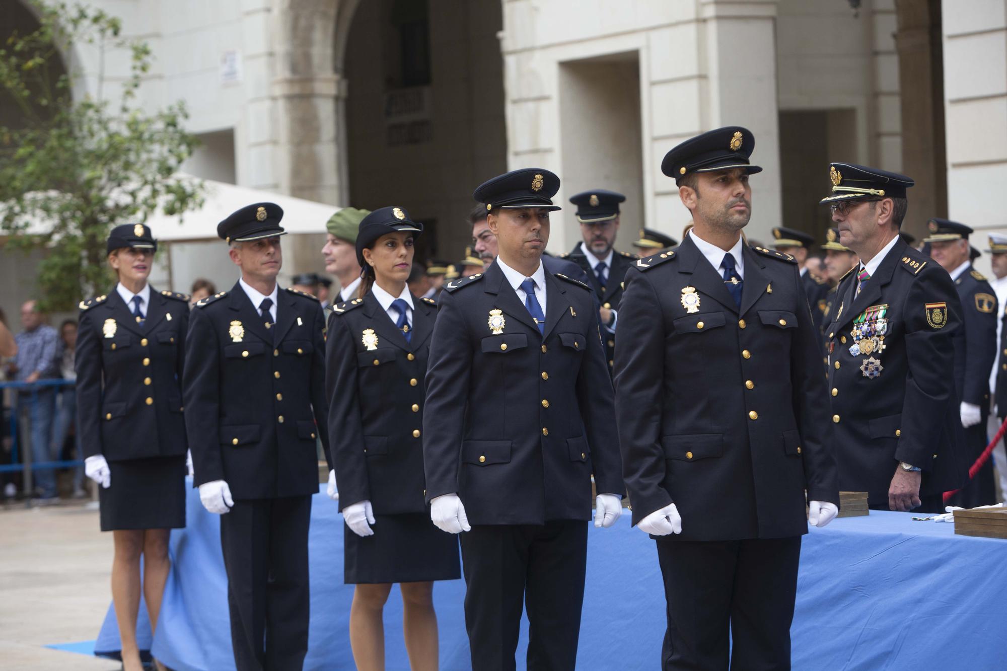 Actos de celebración del Patrón de la Policía Nacional en Alicante.