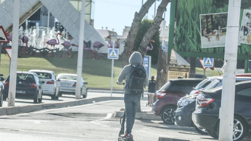 Torrevieja intenta echar el freno a los patinetes: de controles policiales a multas de 1.000 euros