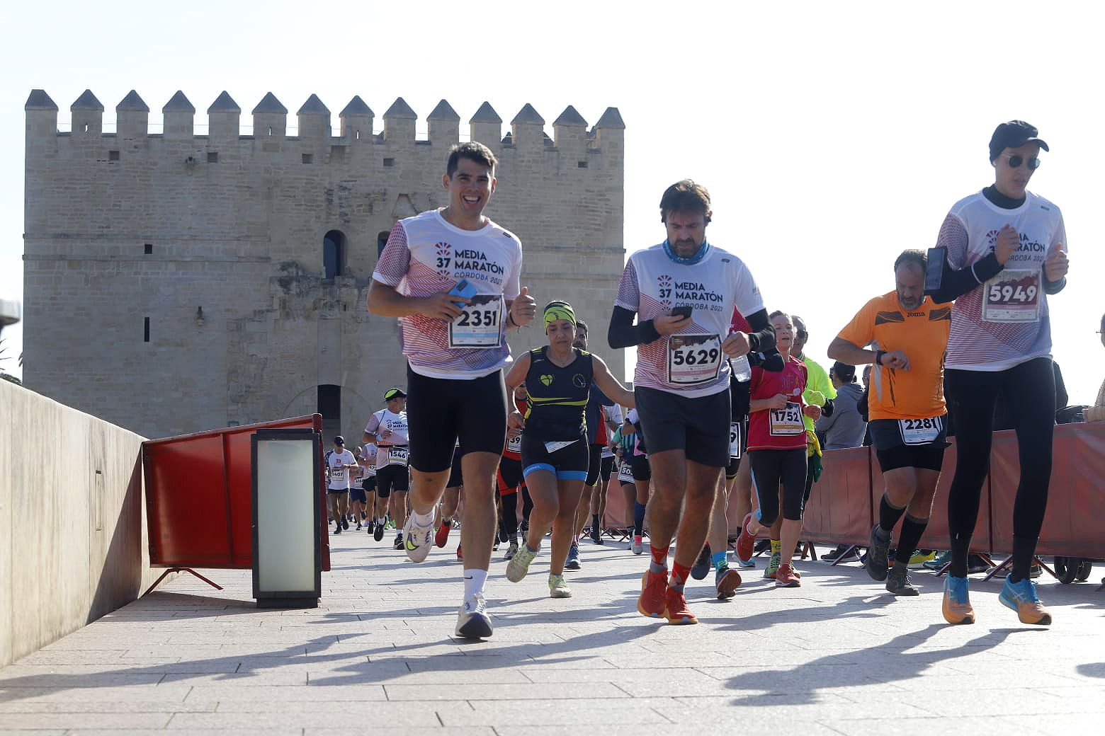 Media Maratón de Córdoba 2023: la carrera, en imágenes