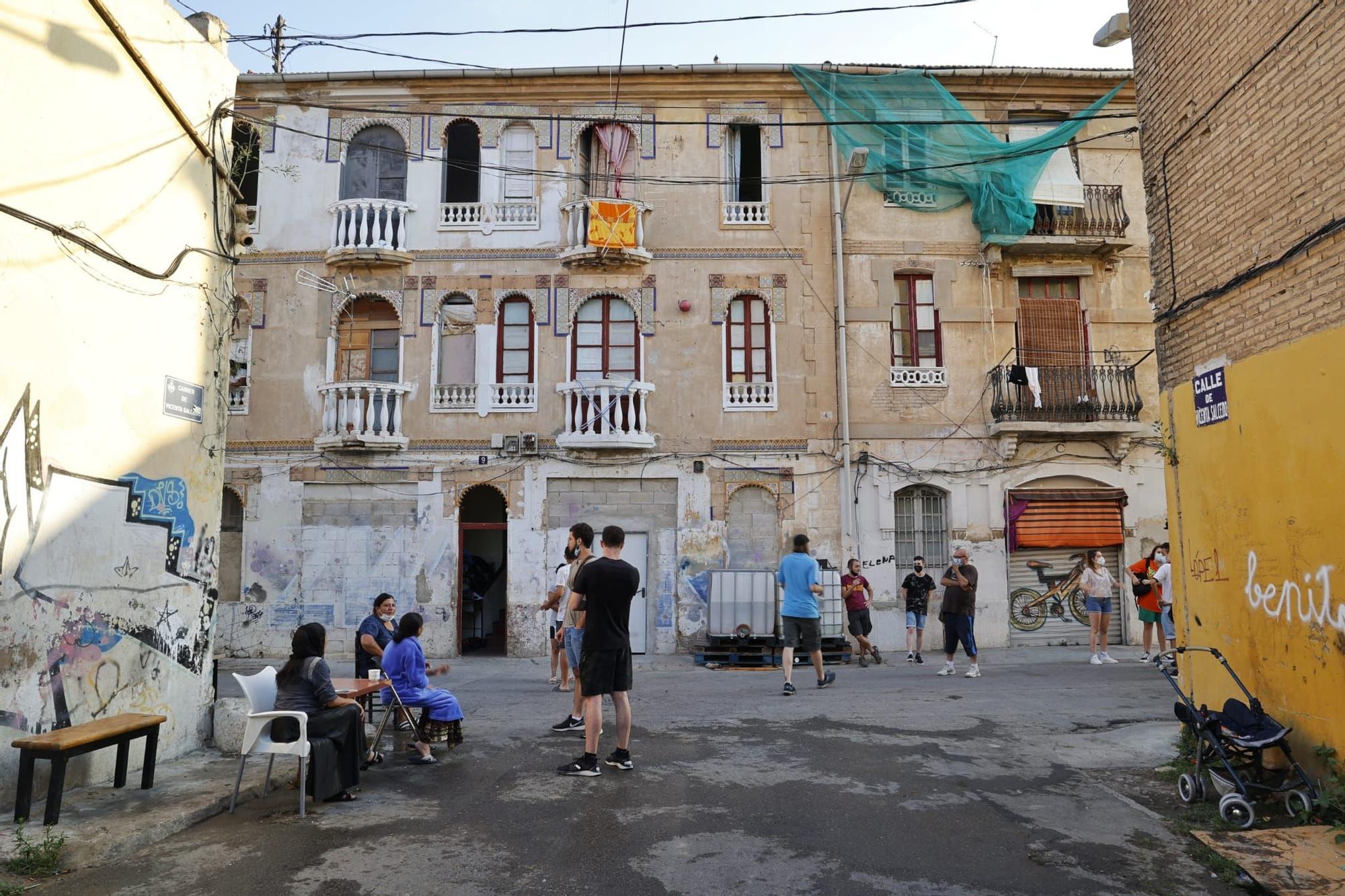 Una familia, desahuciada en València