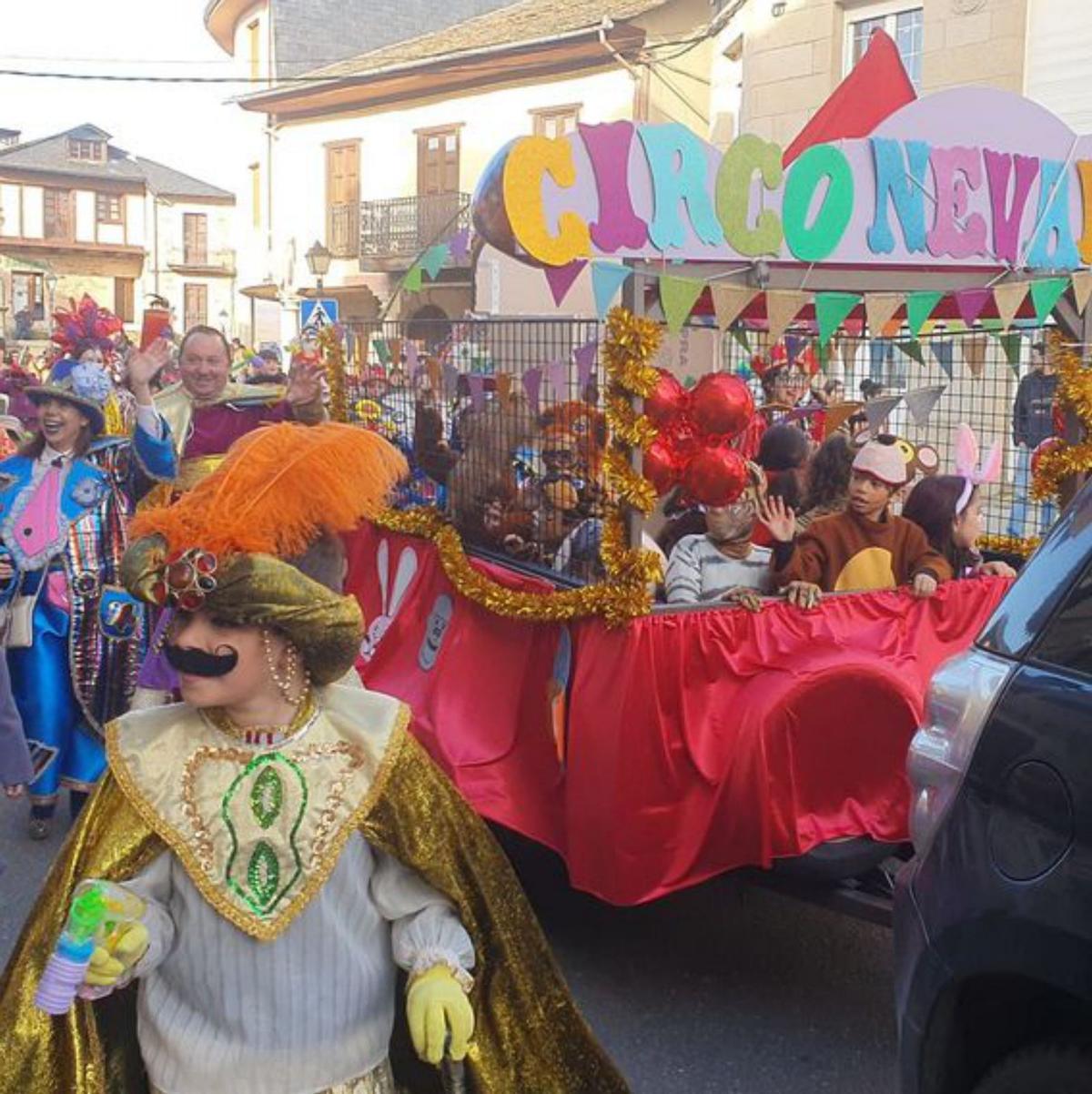 Desfile en Puebla de Sanabria. | A. Saavedra