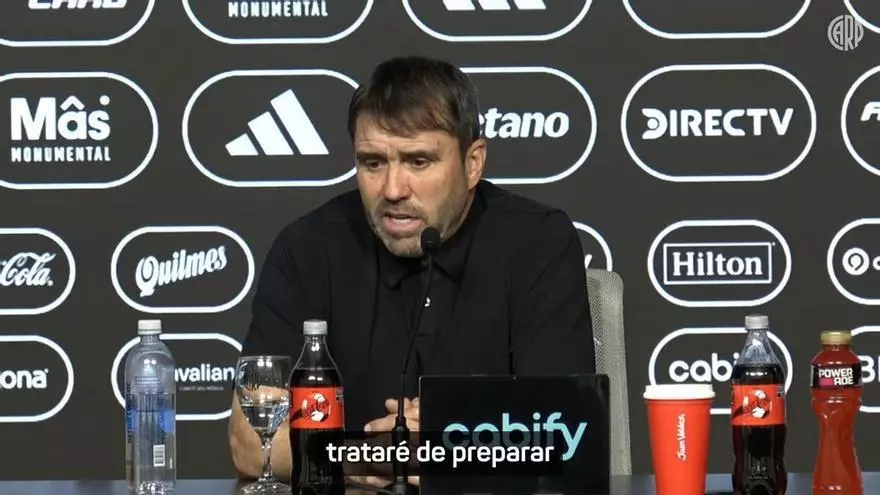 Coudet: "Perder un Superclásico te tiene que pegar"