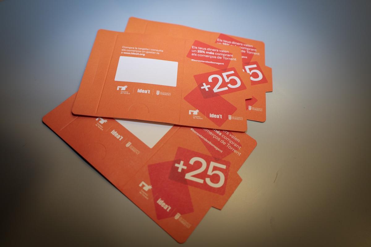 Cada Tarjeta +25 permitirá gastar 250 euros en comercios de Torrent por solo 200 euros a cargo del consumidor.