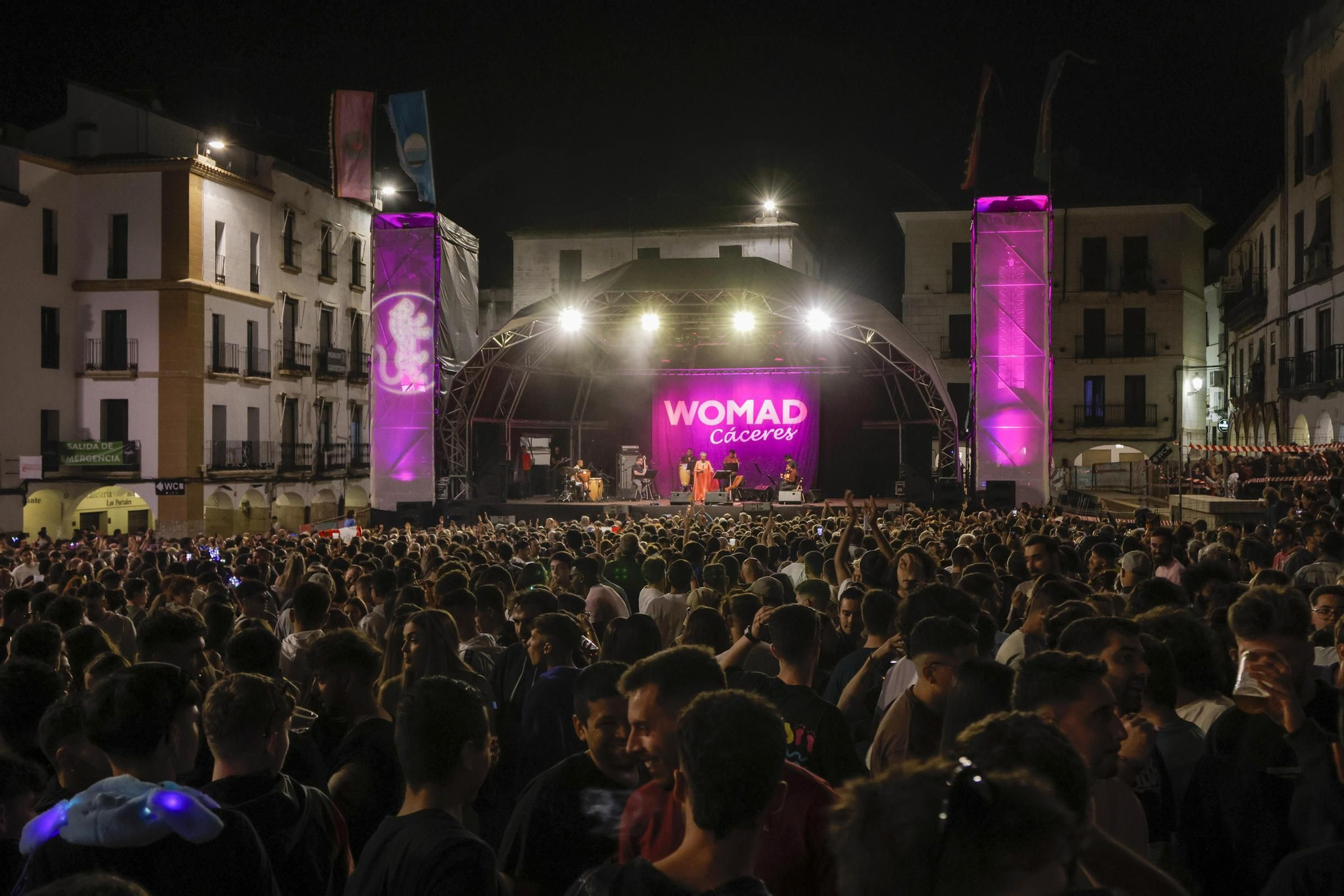 Así fue el primer día del festival Womad en Cáceres