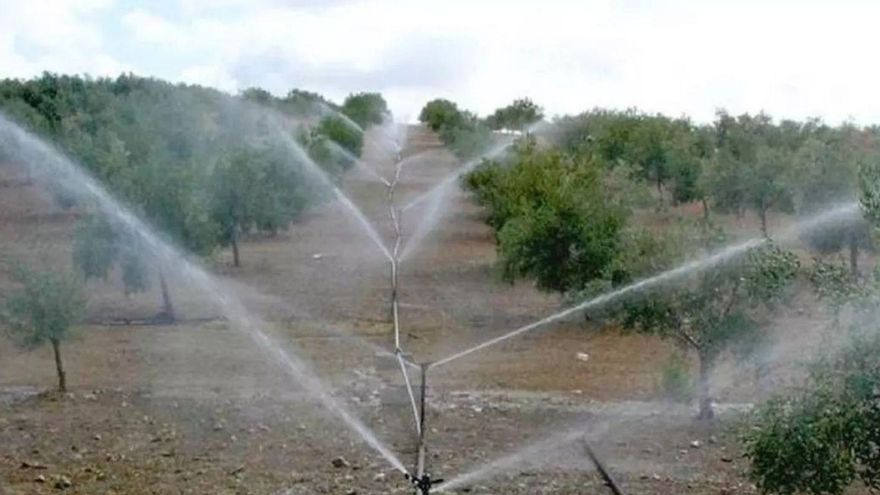 Siete comunidades de regantes podrán usar 3,7 hectómetros de agua depurada