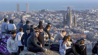 Barcelona y el turismo: menos preocupación ciudadana, más presión para mejorar el modelo