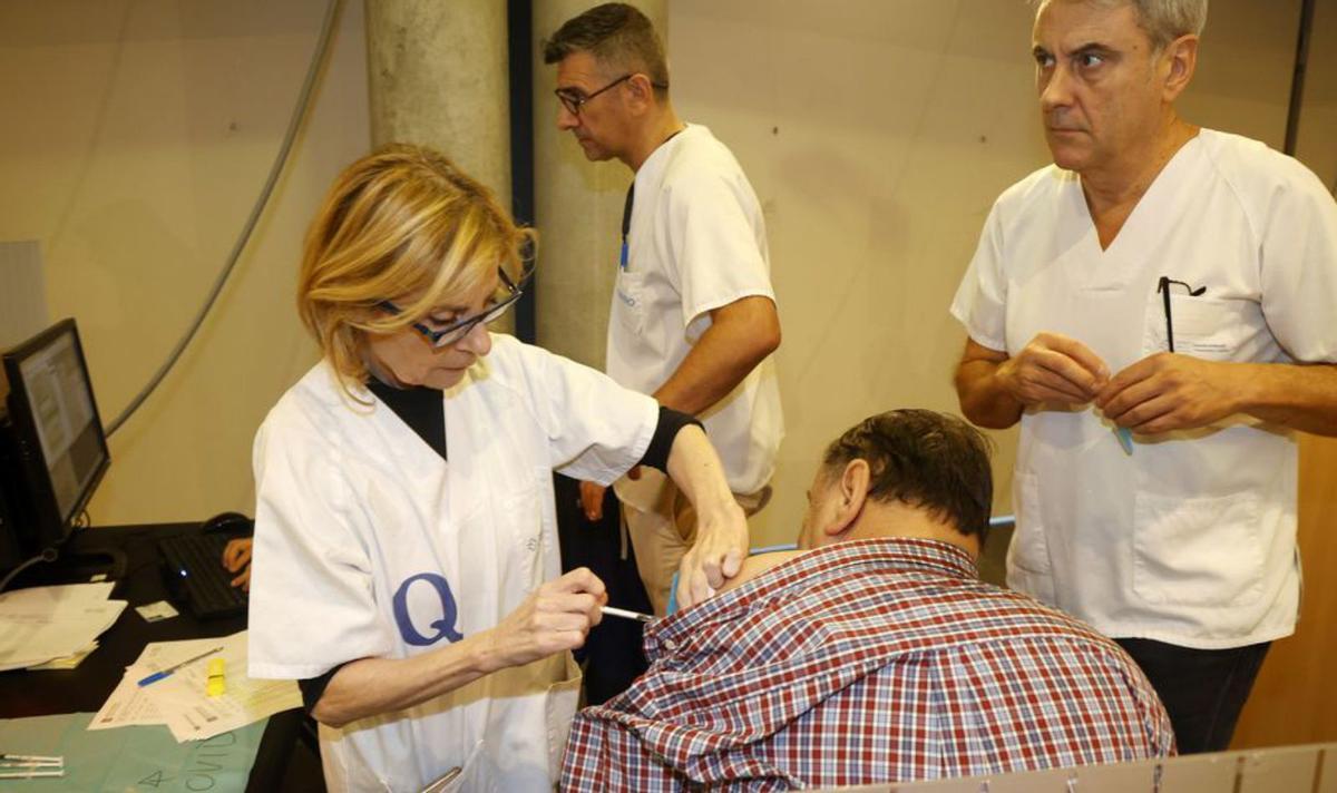 Vacunación en Campolongo esta semana.   | // G. SANTOS