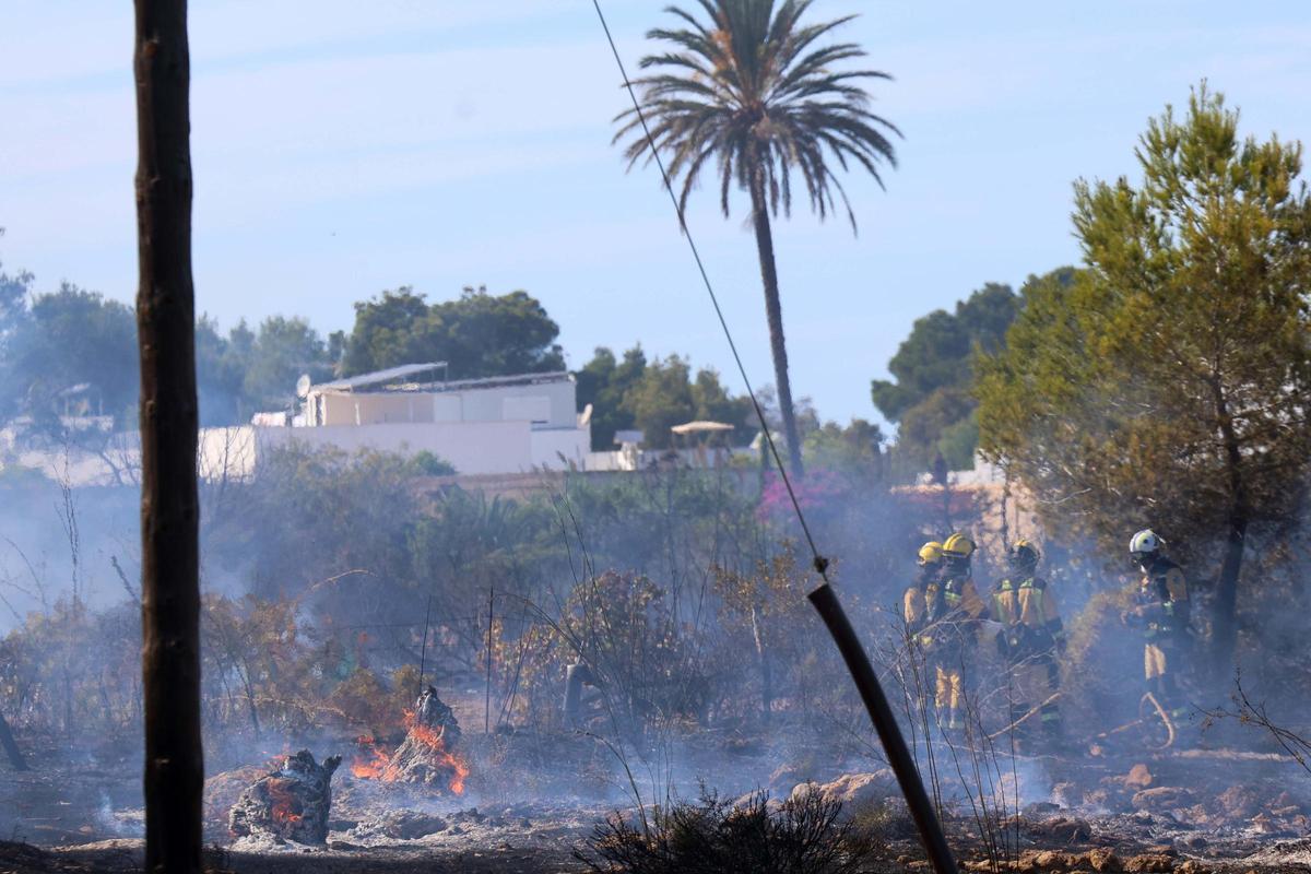 Incendio en Cala de Bou.