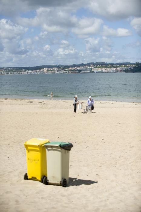 La playa de Perbes, sin socorristas y sin bandera