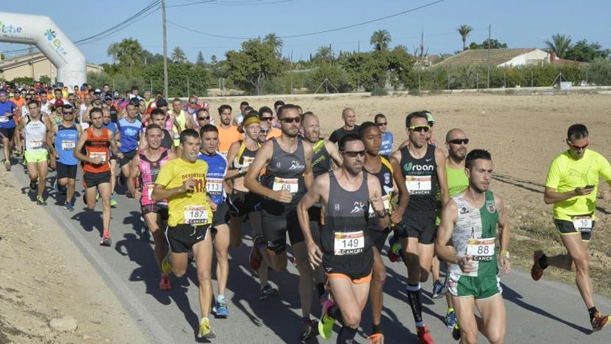 400 participantes corren en la Carrera del Infierno de Matola