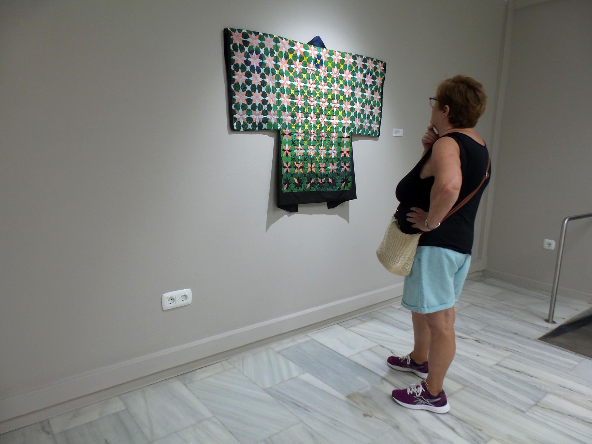 Exposición 'Tesoros sobre seda', en el Archivo Municipal de Málaga