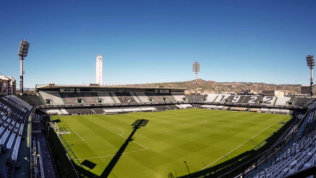 ¿Cuál es el aforo real del Estadio Castalia? Un seguidor del Castellón ha contado «a dedo» el número de asientos