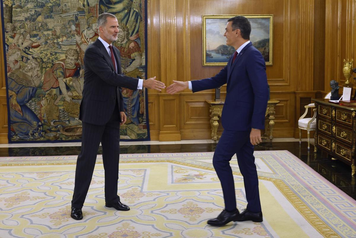 El rey Felipe VI recibe a Pedro Sánchez