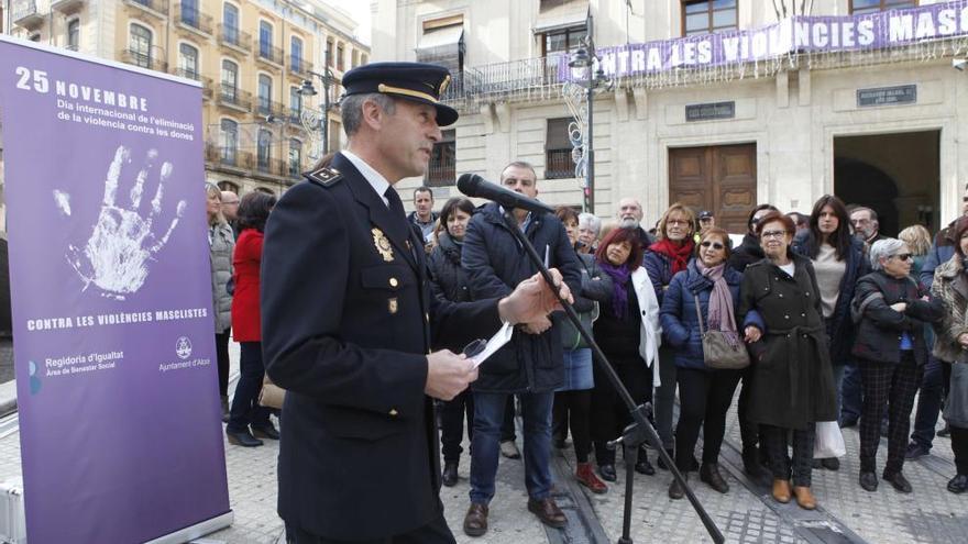 El subinspector Luis Sansalvador ha leído el manifiesto