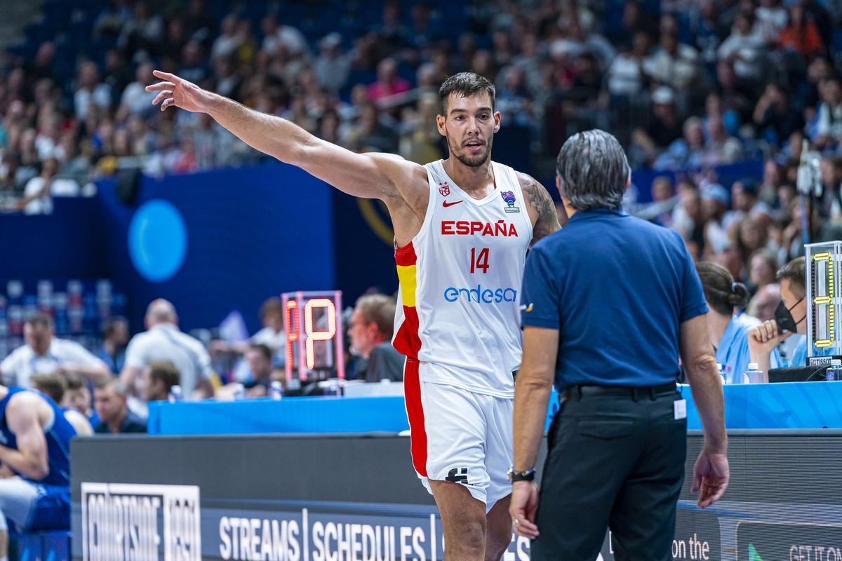 El Barça busca donar el cop al Madrid i presenta una oferta per Willy Hernangómez