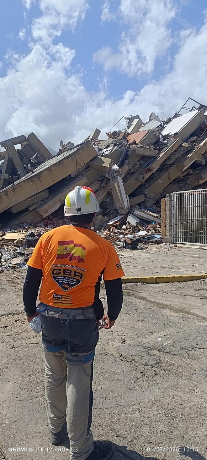 Jorge Nacher, rescatador español en Venezuela: Hay familias intentando sacar los cuerpos por su cuenta
