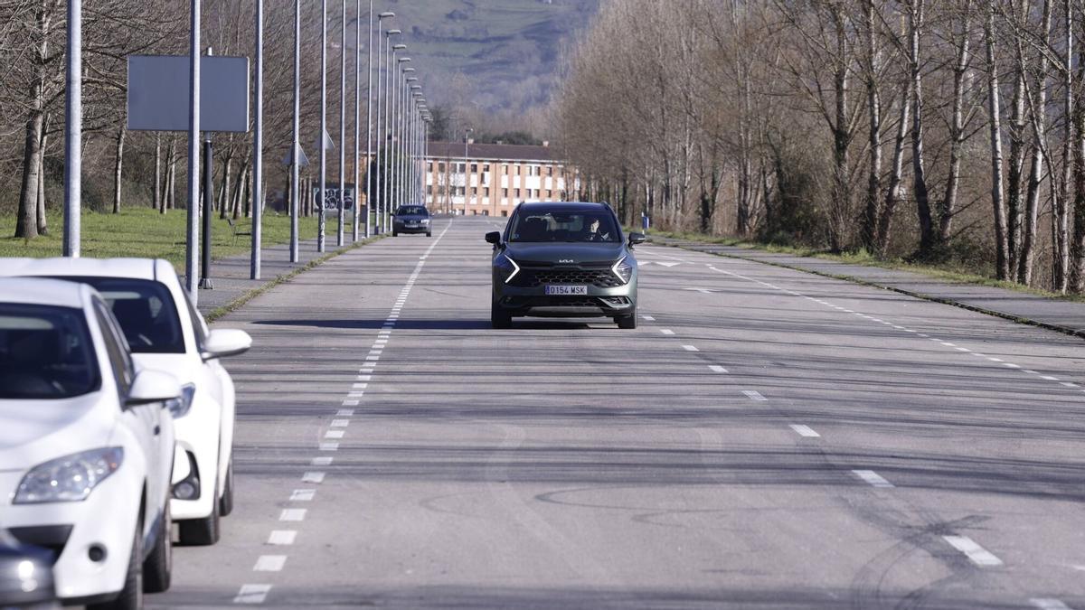 Coches en Olloniego.