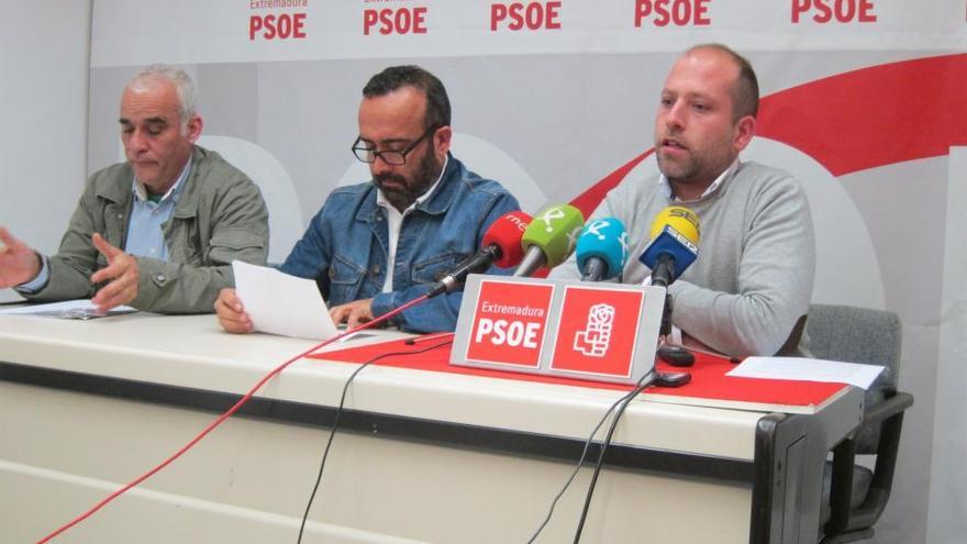 El PSOE exige la dimisión del alcalde de Aldeacentenera por las obras de la autovía Ex-A1