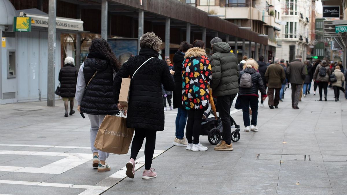 Una calle comercial de Zamora