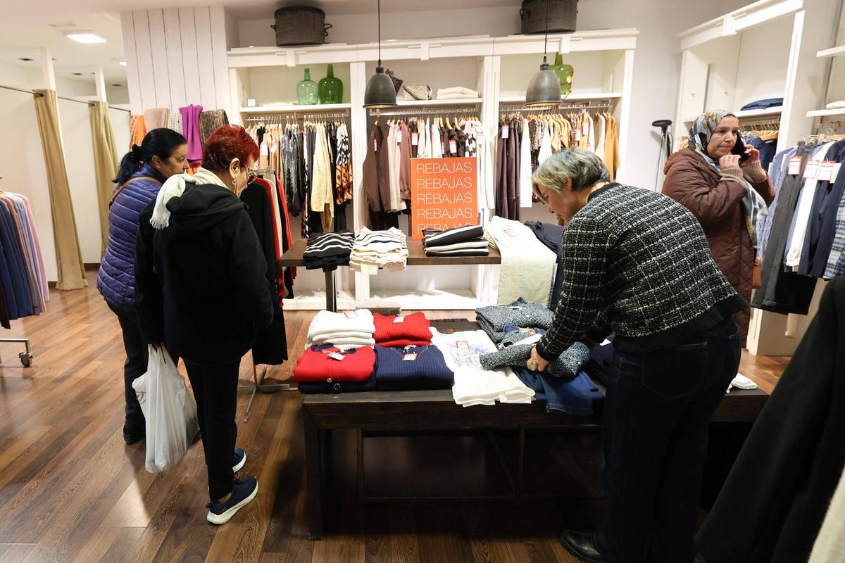 Mira aquí todas las fotos del primer día de rebajas en Ibiza