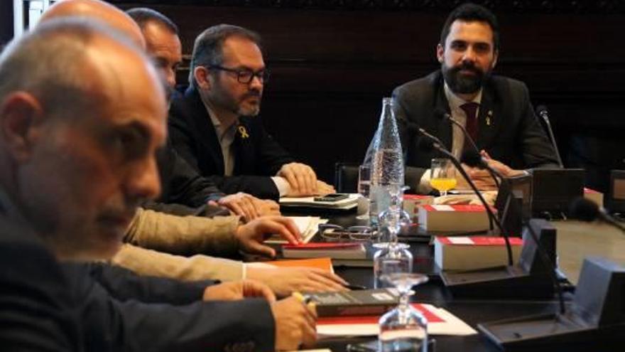 Al fons, Roger Torrent, en la reunió d&#039;ahir de la Mesa del Paralment