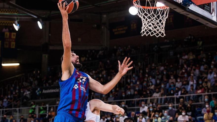 Mirotic manda en el clásico y deja al Barça líder en solitario de la Euroliga