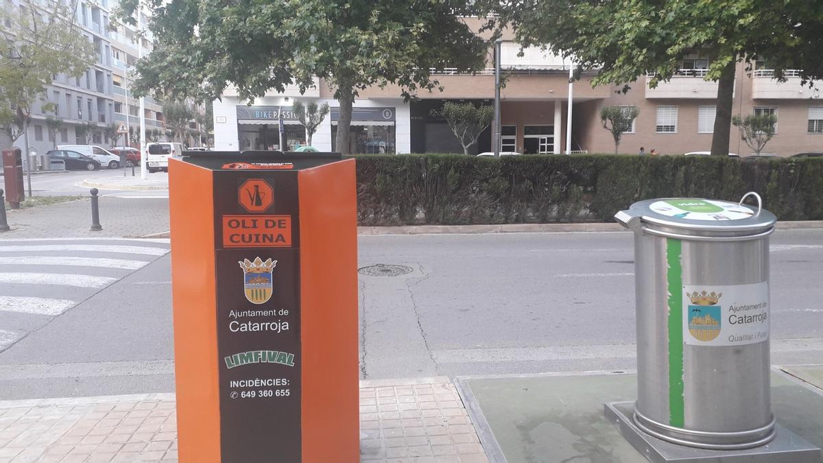 Contenedor de aceite usado en Catarroja