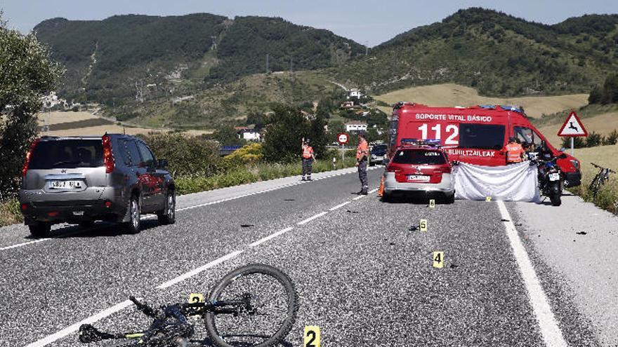 Tres ciclistas muertos y dos heridos