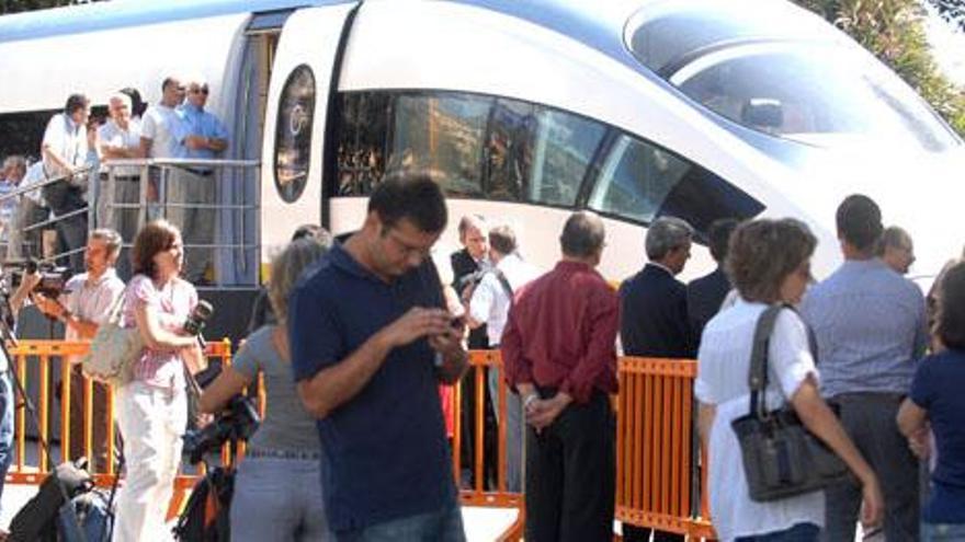 Exposición de una maqueta del tren de Gran Canaria.  i LA PROVINCIA/DLP