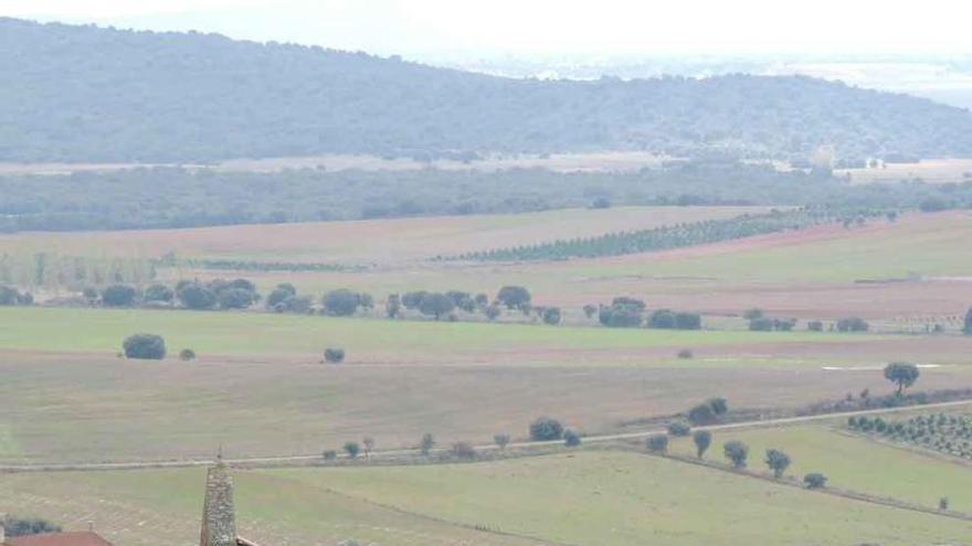 El pueblo de Villageriz fotografiado desde la Sierra de Carpurias.