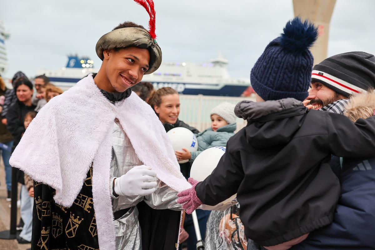 Los Reyes Magos llegan a València con las fallas de Malva-rosa-Cabanyal-Beteró
