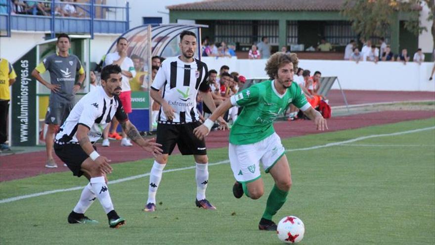 Villanovense y Mérida disputan hoy los últimos encuentros de preparación