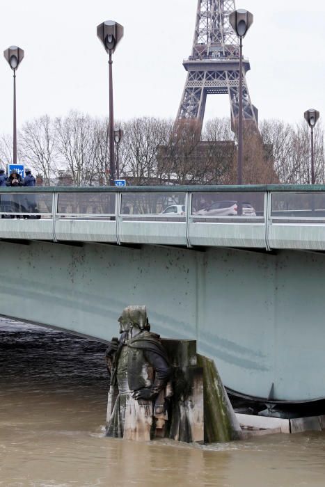 El Sena se desborda en París