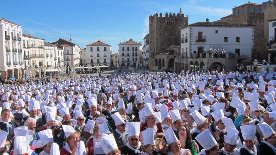 La capitalidad gastronómica reporta a Cáceres un 27,3% más de visitantes en lo que va de año