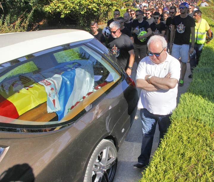 Moaña y el mundo del motor acompañan a Dani Rivas en su funeral