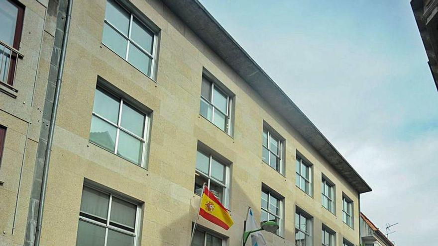 Edificio judicial de Cambados.