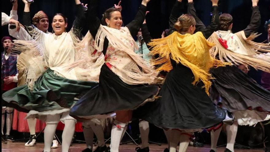 El grupo de jota Aires de Aragón celebra este 2024 su 50 aniversario con varios actos. | SERVICIO ESPECIAL