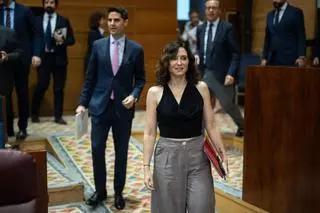 Ayuso dice que en Moncloa han pasado una noche "de encierro", "llamadas" y "filtraciones"
