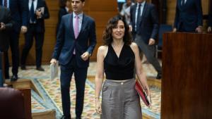 Ayuso dice que en Moncloa han pasado una noche de encierro, llamadas y filtraciones