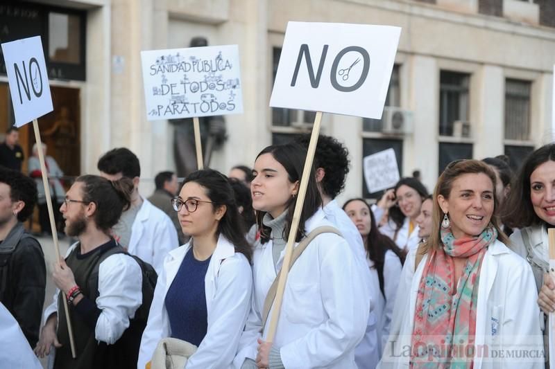 La marea blanca toma Murcia