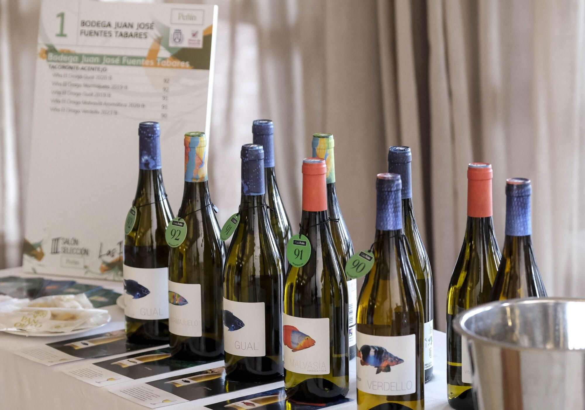 Encuentro en Gran Canaria de responsables de la Guía de vinos Peñín