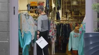 El comercio tradicional de Canarias se hunde con 200 tiendas menos cada año ante la competencia digital