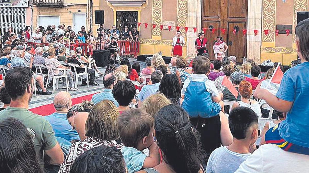 La Nit en Vetla va tornar a ser un gran èxit amb espectacles a l’aire lliure.