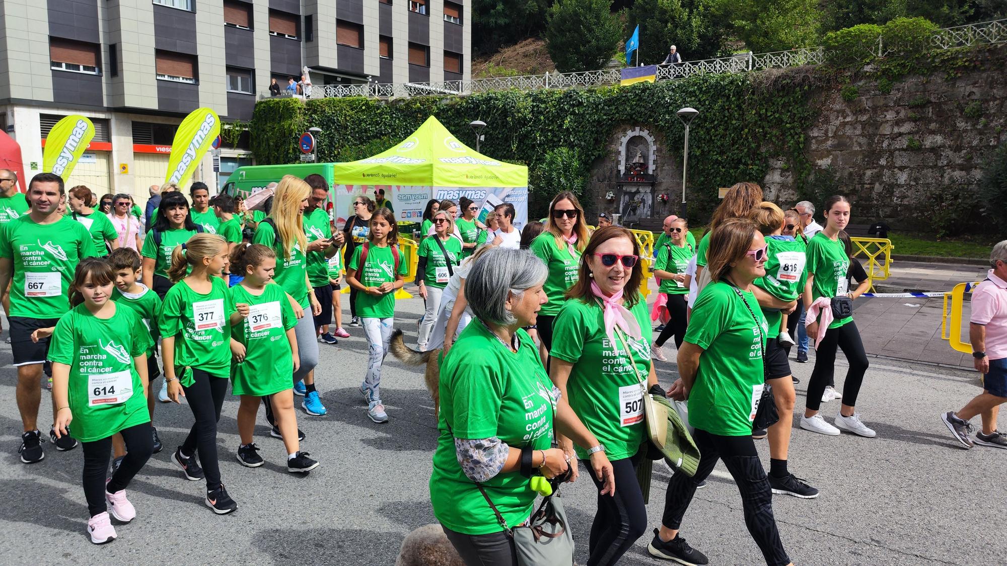 EN IMÁGENES: Asturias se echa a la calle para correr contra el cáncer